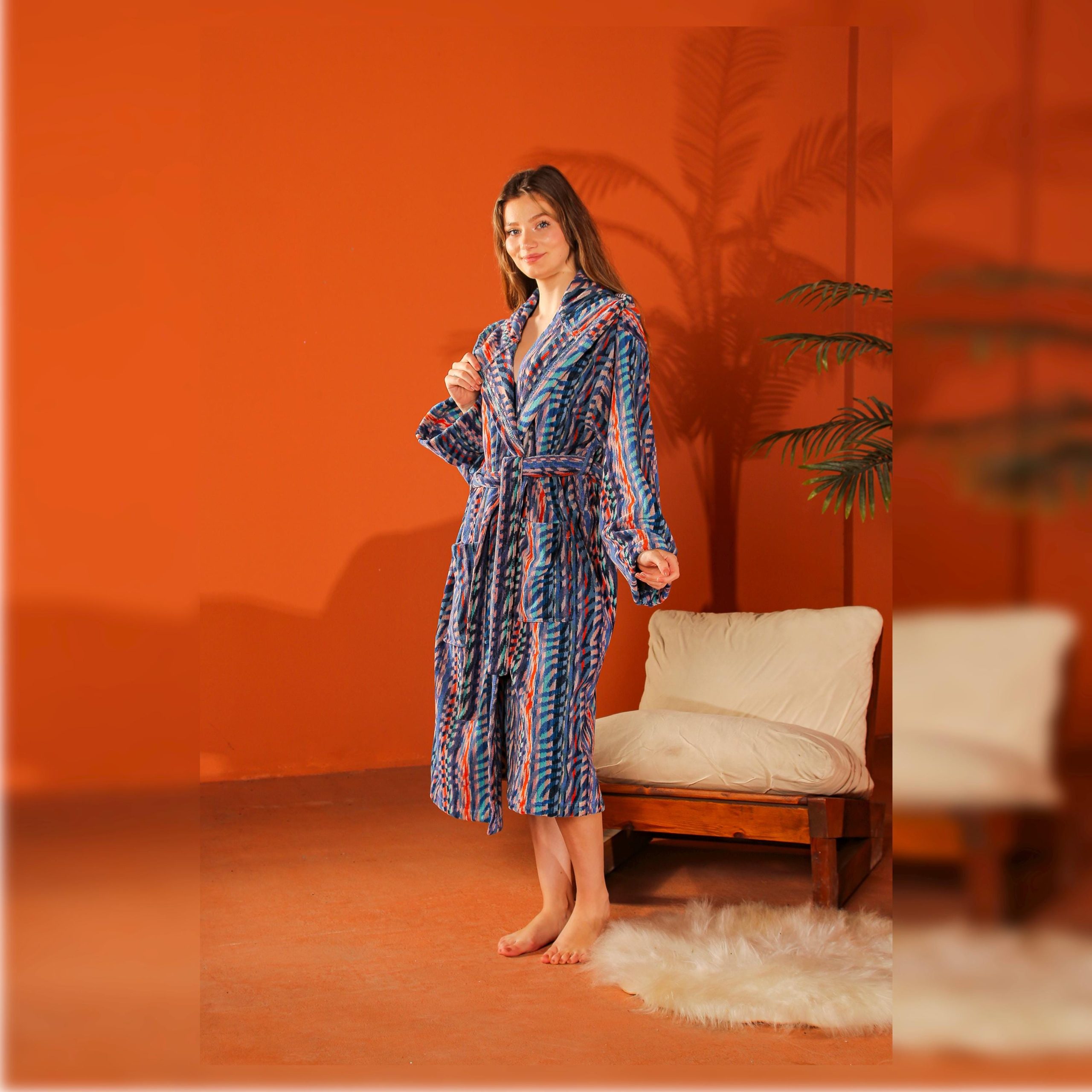 Hooded-bathrobe-with-colorful-interwoven-stripes-5-scaled-1.jpg