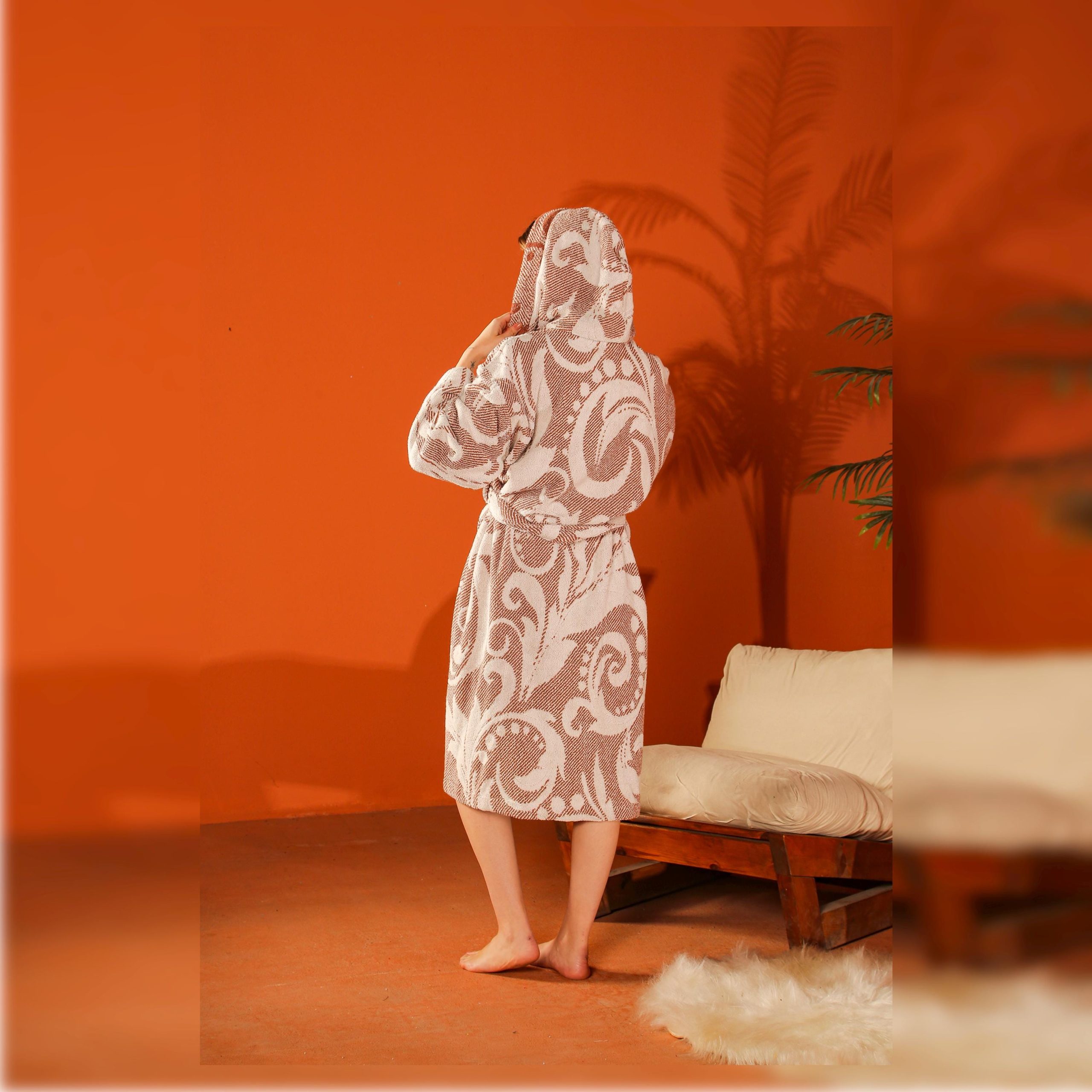 Hooded-bathrobe-with-retro-floral-pattern-3-scaled-1.jpg