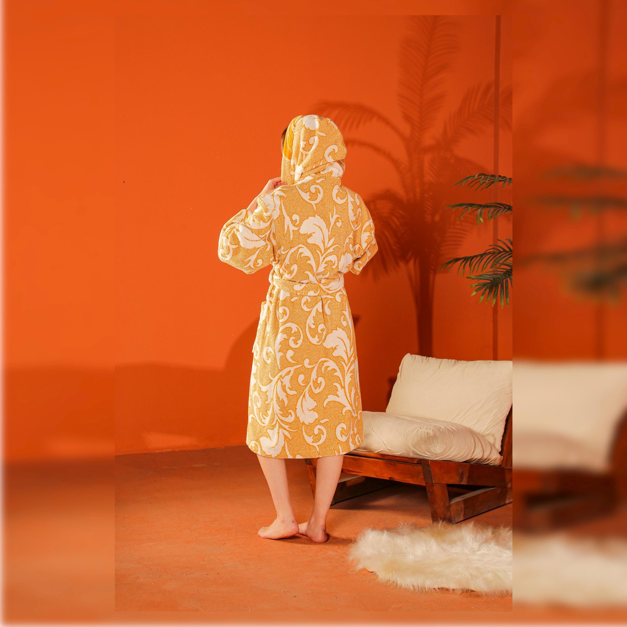 Yellow-hooded-bathrobe-with-retro-floral-pattern-5-scaled-1.jpg